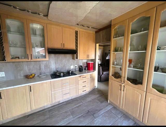 4 BEDROOM HOUSE FOR SALE IN STEEL PARK